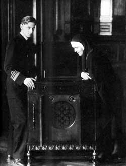 Queens of Rumania Listens